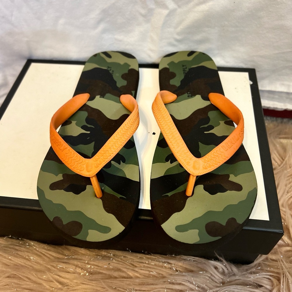 💚🧡Camouflage Flip Flops with Orange Straps